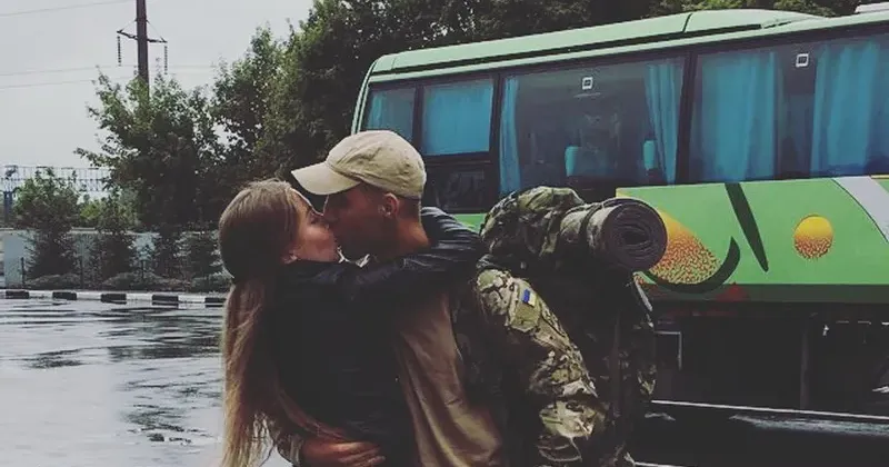 Фото - Ірина Сисоєва Про те, що потрібна сума на автомобіль для підрозділу ССО, де служив її загиблий чоловік, зібрана, повідомила його дружина Ірина Сисоєва