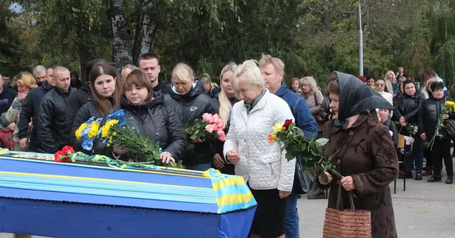 Фото - Тетяна Логвіна 25 вересня на Донеччині загинув Максим Сидоров — зміївчанин, який зі зброєю в руках захищав Україну від ворога. У грудні він би відзначив своє 30-річчя. Але не судилося…