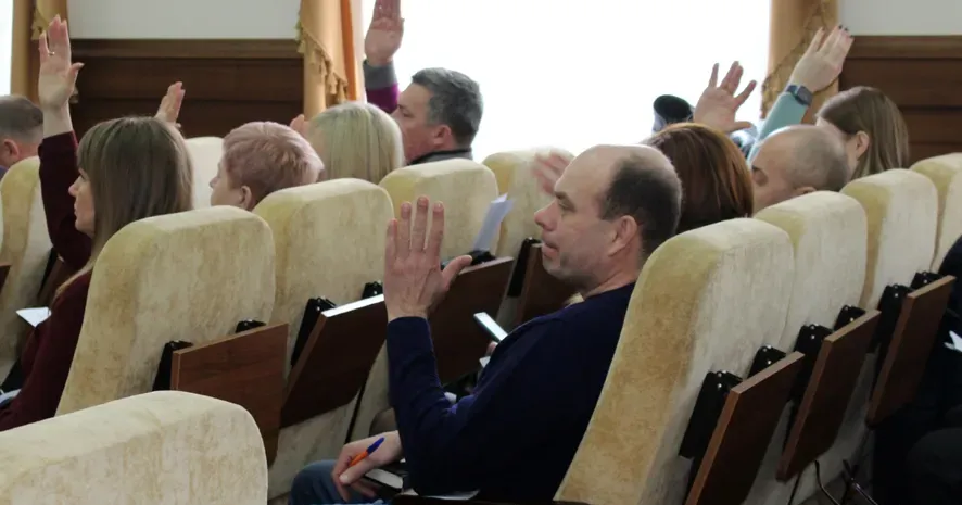 Фото - Тетяна Логвіна Зміївська міська рада планує взяти участь в обласному конкурсі проєктів місцевого та регіонального розвитку «Разом в майбутнє». Про це на засіданні виконкому міської ради розповіла начальник управління економічного розвитку та інвестицій міської ради Олена Пилипенко
