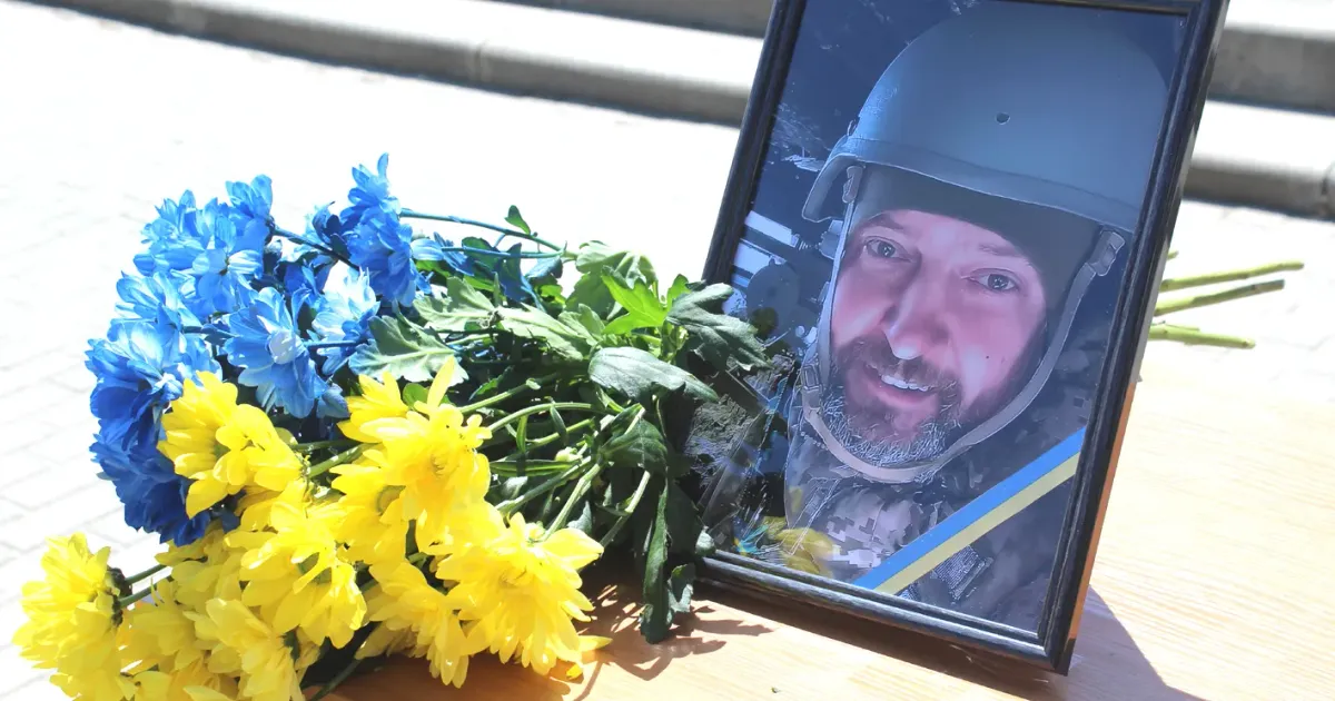 Пам'яті Андрія Минка. Фото - Тетяна Логвіна 11 травня в Змієві попрощалися з гранатометником Андрієм Минком на порталі Gromada Group