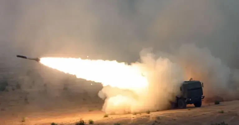 Працює РСЗО HIMARS. Фото: Stern ЗСУ полюють на літаки, що бомблять КАБами Харків на порталі Gromada Group