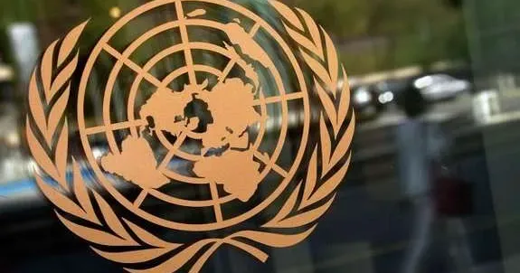 Одна з програм ООН надає вимушеним переселенцям не лише грошову допомогу, але й ваучери на продукти харчування. Сума допомоги залежатиме від кількості членів в родині.