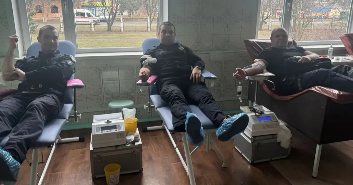 Фото - Поліція Зміївщини Поліцейські Зміївщини вчергове стали донорами крові на порталі Gromada Group