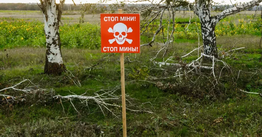 Начальник Харківської обласної військової адміністрації розповів про перемовини щодо отримання спеціальних засобів, що знадобляться під час реалізації процедури очищення території від вибухонебезпечних предметів.