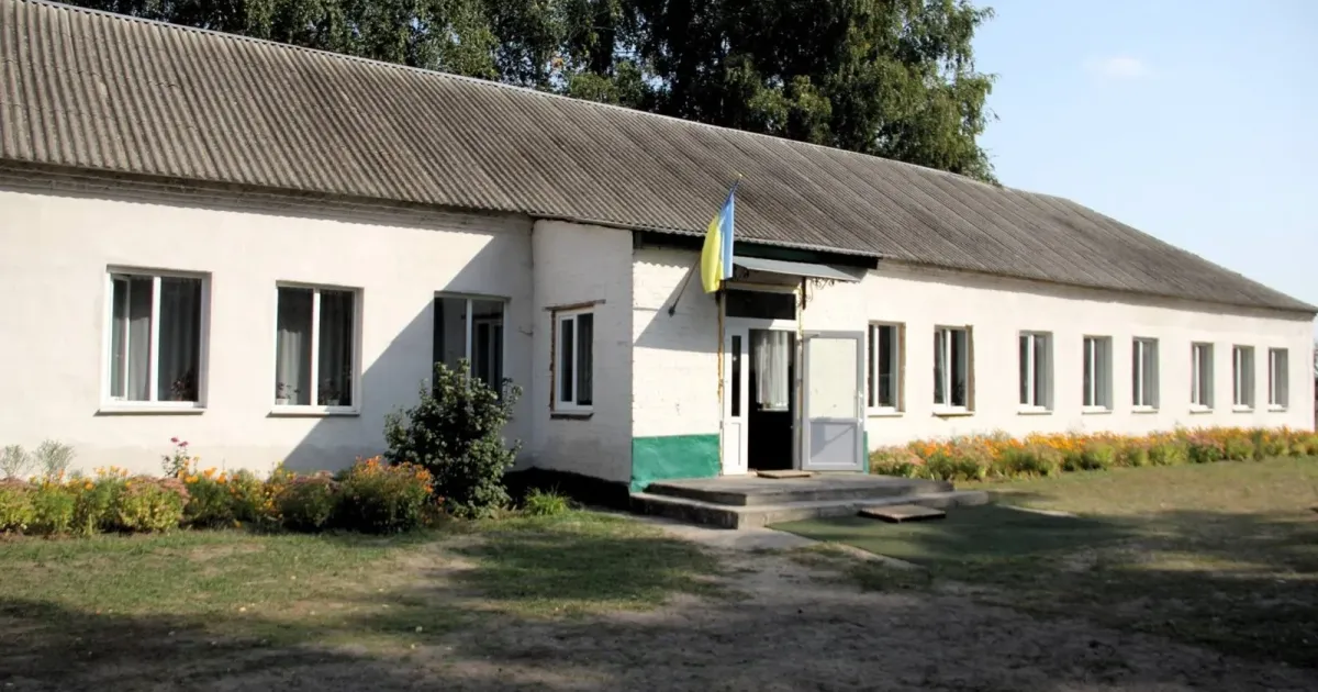 Фото з відкритих джерел Таке рішення було прийняте на ХLIII сесії Зміївської міської ради, що відбулася 13 червня, з огляду на кількість дітей, які наразі там навчаються