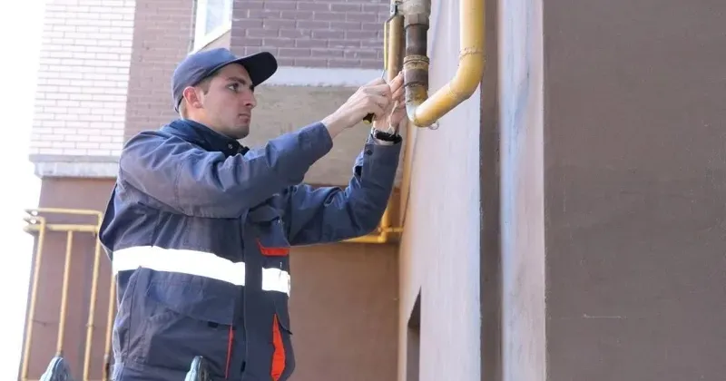 Ілюстративне фото Газмережі у вересні перевірять газопроводи у багатоповерхівках Першотравневого Зміївської громади. Адреси на порталі Gromada Group